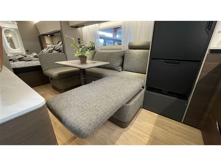 Adria Alpina 663 HT Twin